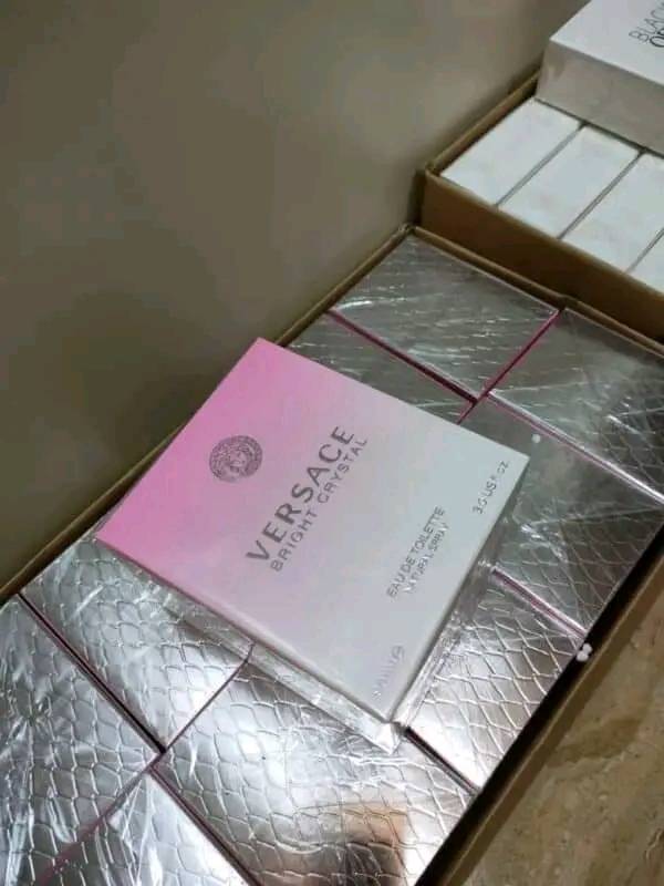 Buy Assorted perfumes Pallets | 300 pieces at $700 4 Assorted perfumes Pallets