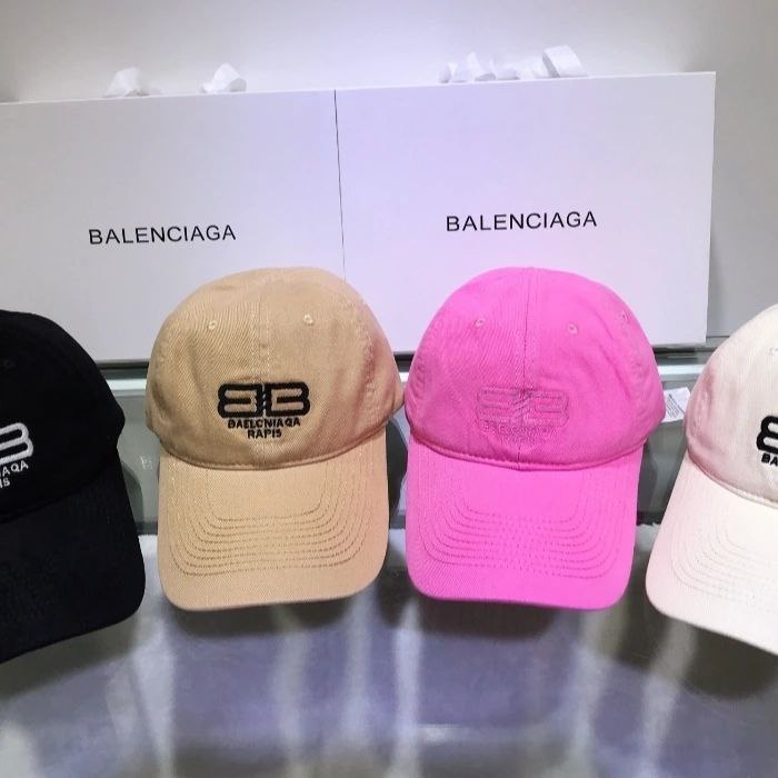 Buy Baseball Caps and Hats Pallet - $741.81 per Pallet 3 Baseball Caps and Hats Pallet