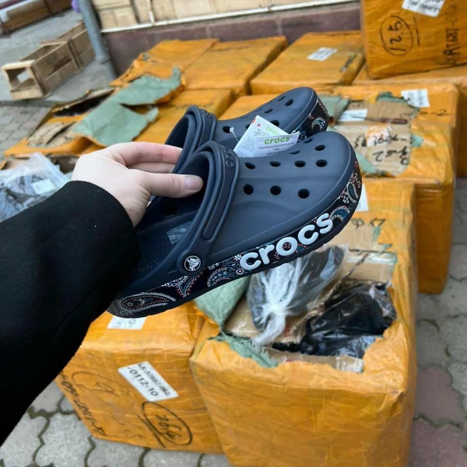 Crocs Wholesale Shoe Pallet For Sale | $650 for 120 Pairs 1 Crocs Shoe Pallet For Sale Crocs Wholesale Shoe Pallet For Sale | $550