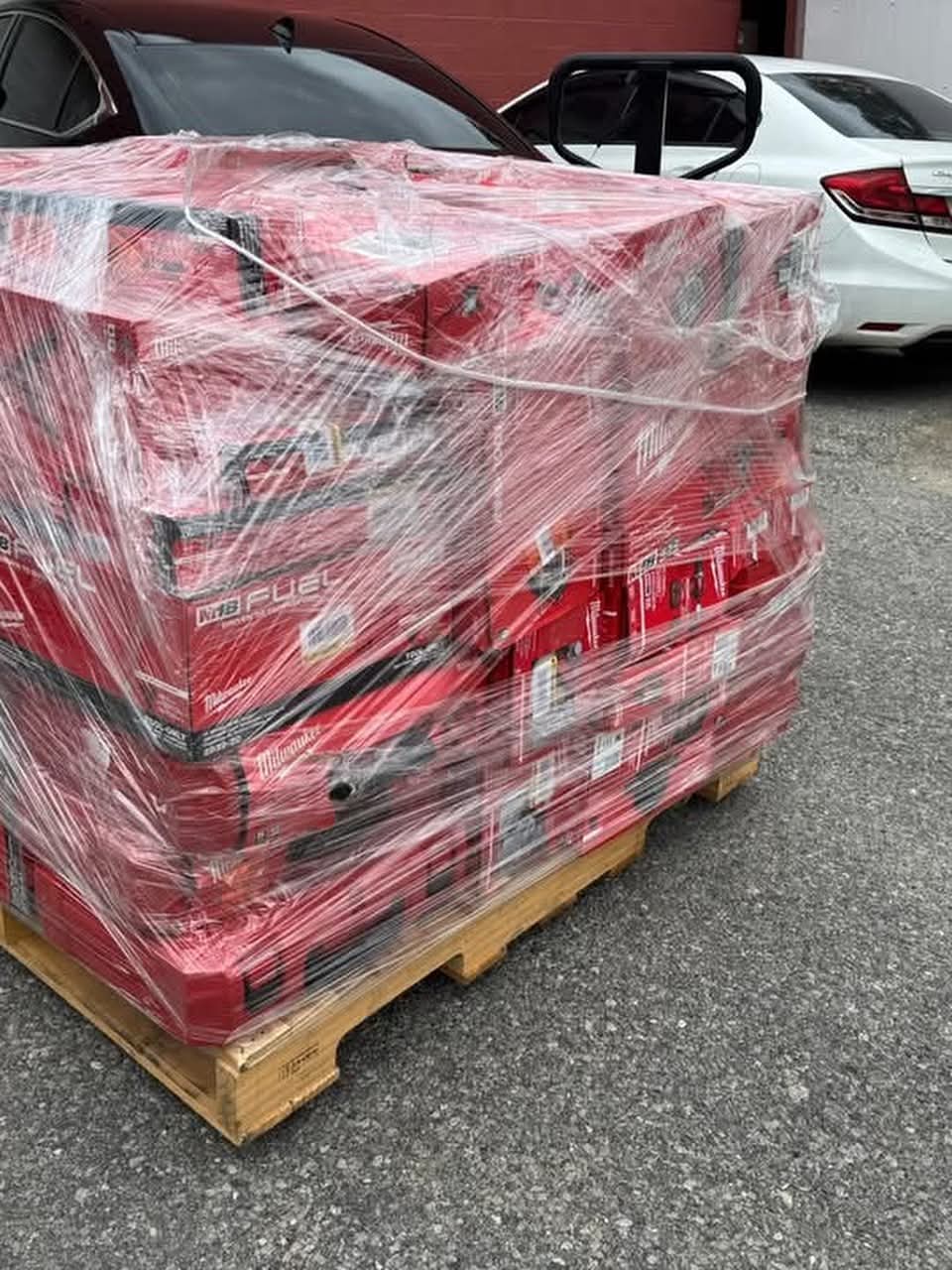 Buy Milwaukee Tool Pallets For Sale (80?150 Power Tools-$650) 1 Milwaukee Tool Liquidation Pallets