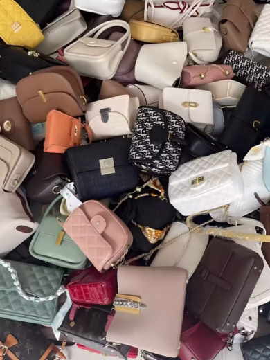 Buy Wholesale Designer Handbags For Sale (120+ Pieces From $2,500)